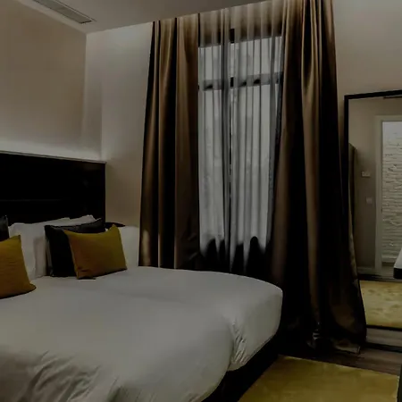 Moderno E Spazioso Apartamento Roma